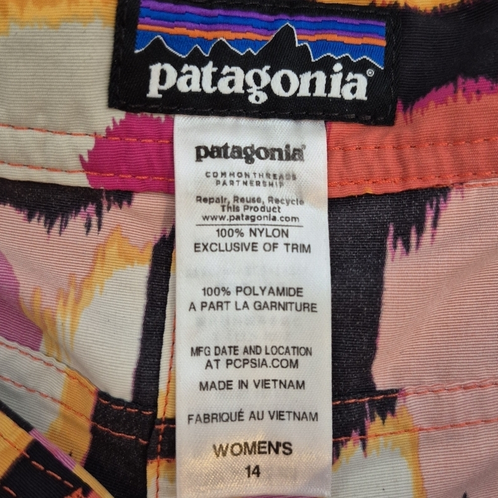 Patagonia Wavefarer Board Shorts - Size 14 - Picture 7 of 7
